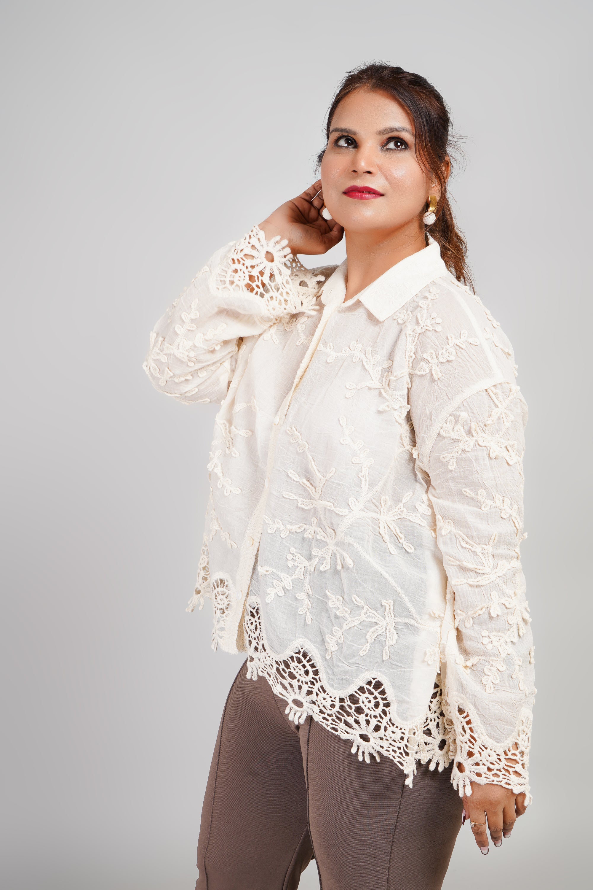 White Embroidered Cotton Shirt with Crochet Lace Hem – Feyova